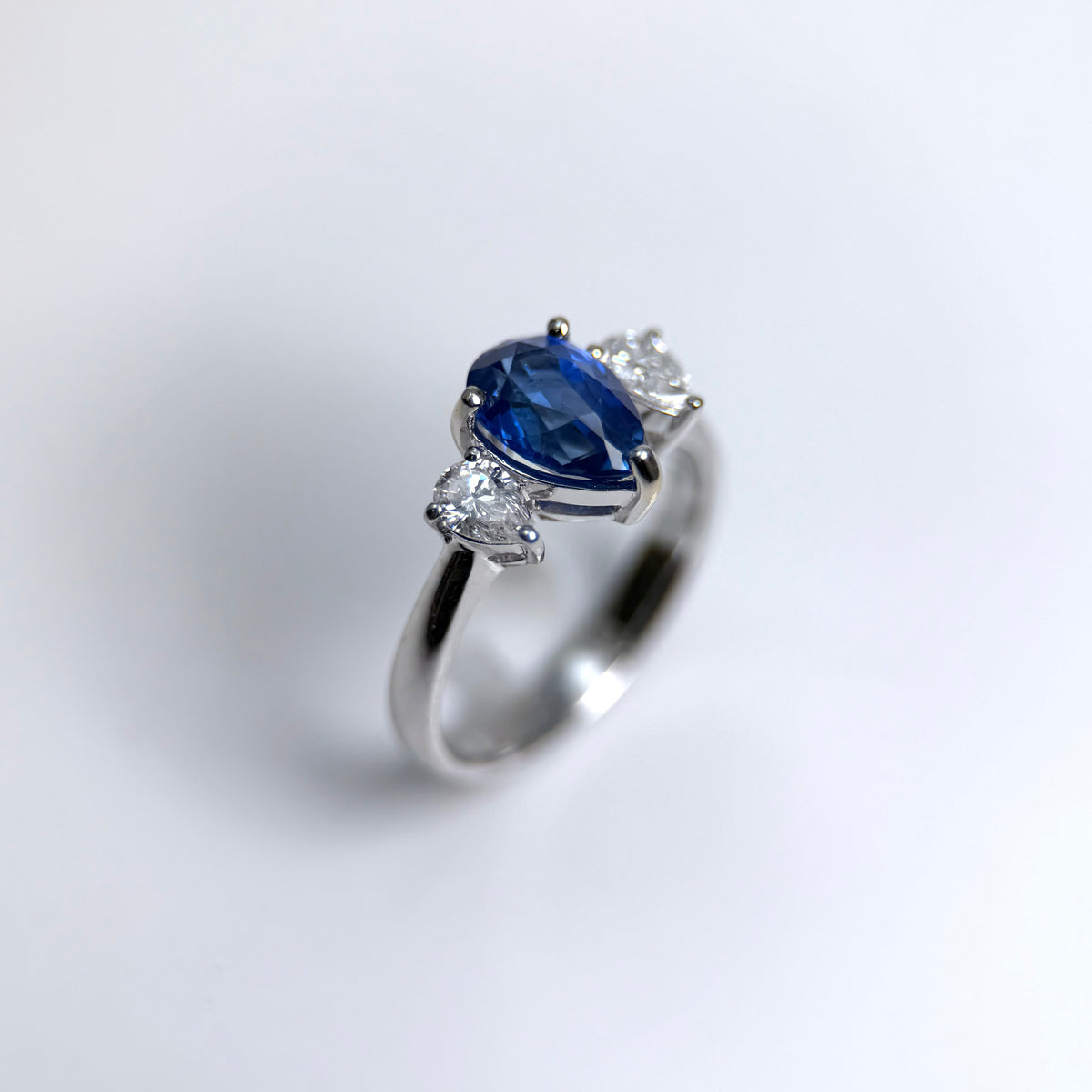L'Heure Bleue